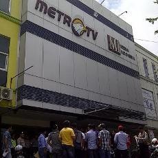 Kantor Metro TV Biro Surabaya Didemo Gara-gara Tayangan Politik Apa Kata Kiai
