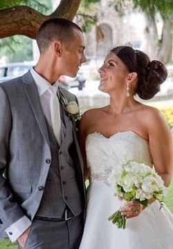 Menikah Dalam Kondisi Kritis, Pria Ini Wujudkan Semua Impian Istrinya