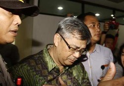 Dijanjikan Rp 10 M Pilkada Jatim, Akil: Saya di Panel Menangkan Khofifah