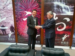 Aksi dan Ambisi Nurdin, Bupati Bergelar Profesor yang Meraih 50 Award