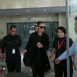Bantah Terkait Wawan, Rebecca: Saya Sudah Klarifikasi Semua ke KPK
