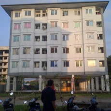 Dinas Perumahan Segel 5 Unit di Rusun Pulogebang, Pemilik Sempat Sewot