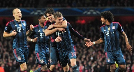 Bayern Menang 2-0 atas 10 Pemain Arsenal