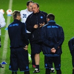 Benitez Tekankan Pentingnya Laga Leg Pertama