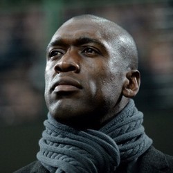 Seedorf Tetap Optimistis Milan Akan Lolos