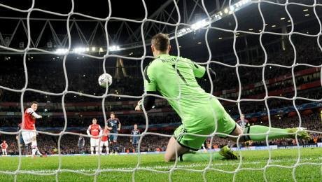 Bukan Kegagalan Penalti Pertama Oezil Musim Ini