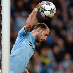 Zabaleta Yakin Ada Kesempatan Kedua untuk City di Camp Nou