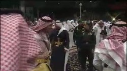 Berbusana Khas Arab, Pangeran Charles Menari Bersama Keluarga Kerajaan Saudi