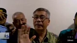 Tolak Dakwaan, Akil Sebut Nama Mahfud MD