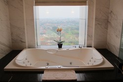 Menikmati Liburan di Bandung Bagaikan Raja