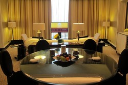 Menginap di The Trans Luxury Hotel, Butuh Biaya Berapa?