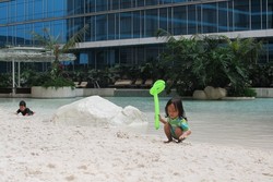 Keren! Ada Pantai & Air Terjun di The Trans Luxury Hotel