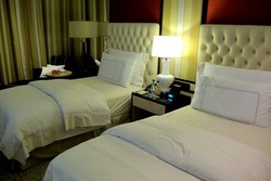 Kisah Semalam Bagai Raja di Bandung