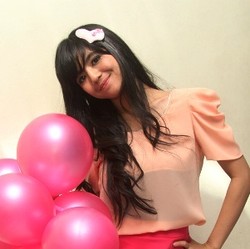 Bernyanyi, Putri Una Tanggalkan Musik DJ