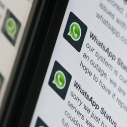 WhatsApp Dibeli, BlackBerry Ikut Ketiban Rejeki