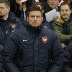 Tepikan Giroud, Ini Jawaban Wenger