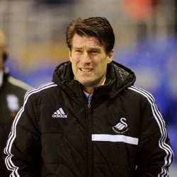 Bingung dan Kesal, Laudrup Sebut Pemecatan Dirinya Konyol