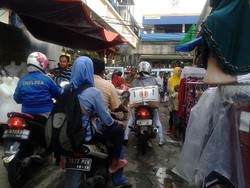 Ahok: Pedagang Jati Baru Kami Jaga Asal Tak Duduki Jalan