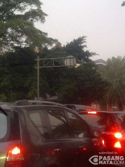 Loh, Rambu Lalin di Wilayah Jaksel Ini Kok Terbalik?