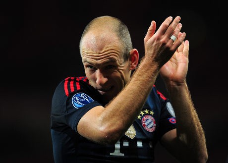 Robben Bantah Ludahi Sagna