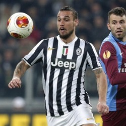 Juve Tundukkan Trabzonspor 2-0