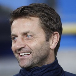 Sherwood Keluhkan Buruknya Kondisi Lapangan