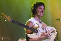 Jeff Beck Telah Menyelesaikan Album Terbaru
