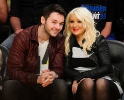 Siap Lepas Status Janda, Christina Aguilera Dikabarkan Hamil Anak ke-2