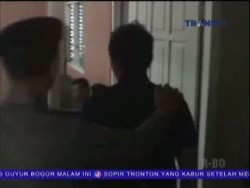 Wartawan Gadungan Babak Belur Dihajar Warga