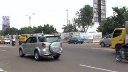 Monorel Terganjal Tiang