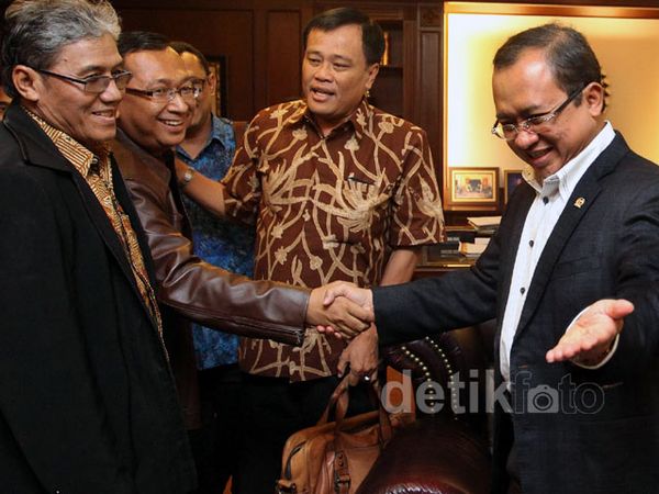 Priyo Bertemu Panitia Pemilihan Wawali Surabaya