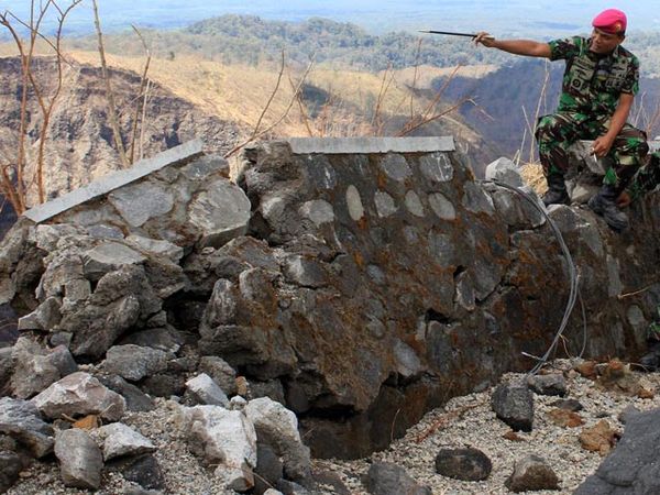 Marinir Pantau Aktivitas Gunung Kelud