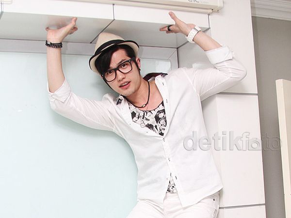 Gaya Suka-suka Lee Jeong Hoon