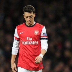 Oezil Diduga Sedang Kelelahan