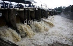 Bogor, Depok dan Jakarta Hujan dari Pagi, Katulampa Siaga III