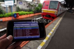 Kereta Jakarta-Bogor Sempat Keluarkan Asap di Stasiun Depok Baru
