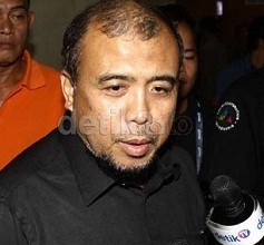 Bolos di Sidang MK, Patrialis Uji Disertasi di Jayabaya