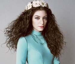 Difoto Vogue, Lorde Disulap Jadi Semakin Cantik dan Tak Lagi Depresi