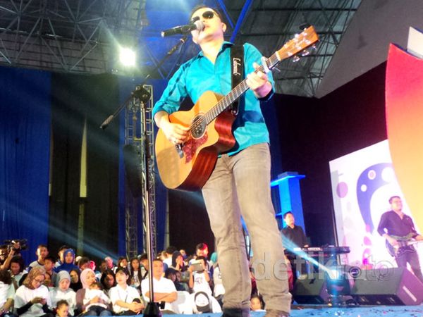 Trio Lestari Meriahkan HUT Bosowa