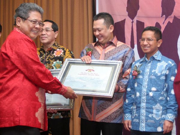 The Best and The Next Legislator Award 2014