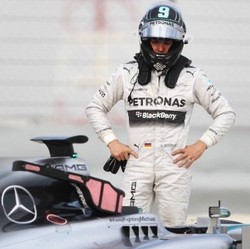 Mercedes Oke, Rosberg Tetap Kalem