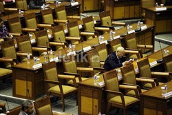 Gedung DPR Jadi Kuburan