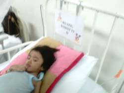 Tolong, Bocah 4 Tahun Anak Guru Honorer di Bekasi ini Terserang Tumor Ganas