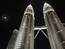 5 Tips Menikmati Menara Petronas