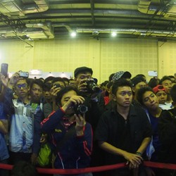 Serunya Silaturahmi Bareng Member JKT48 di Handshake Event