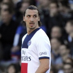 Disebut Mirror Bakal Hancurkan Premier League, Ibra Membantah