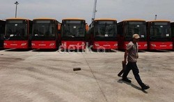 Gandeng BPK Audit Bus TransJ, Jokowi: Supaya Lebih Teliti