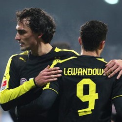 Dortmund Sudah Bisa Mainkan Lewandowski dan Hummels