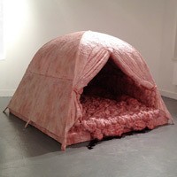 Ngeri! Karya Seni Ini Seperti Terbuat Dari Kulit Manusia