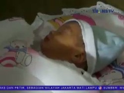 Bayi Cantik Ditemukan Warga di Depan Ruko